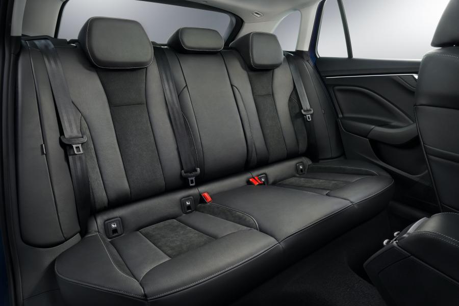 Интерьер Skoda Scala 2019 года  (WW) (фото 26 из 78)